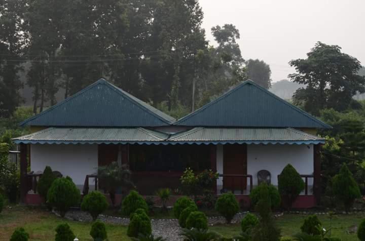 Kadambini Resort Lataguri Extérieur photo